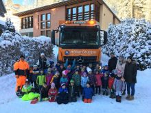 Müllabfuhr (Höller Gruppe) im Kindergarten Hüttau