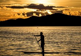 it is time to stand up and paddle OUTWORX - Bewegung & Gesundheit im Betrieb - Stand Up Paddling