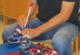 Kinderfüße - Kinderschuhe Kinderfüße - Kinderschuhe