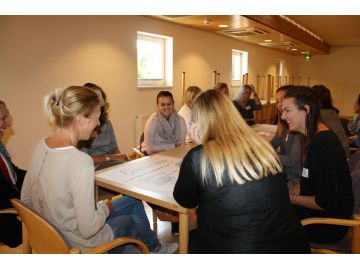 aktiv mitarbeiten in Kleingruppen: FOTO: Aistleitner