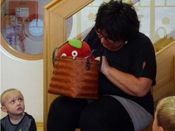 Avolino zu Besuch im Kindergarten