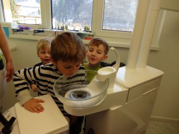 Ausspülen und Ausspucken