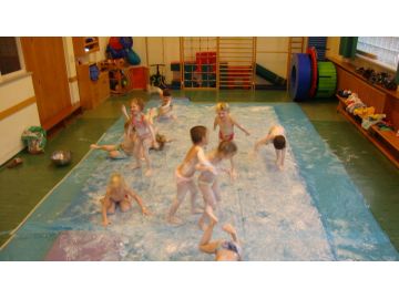 Cremerutsche im Kindergarten St.Josef