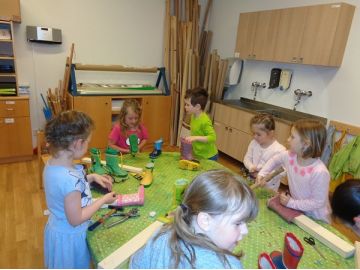 Löcher stanzen Foto: KG Bramberg