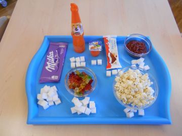 Zuckerwürfel in Lebensmittel - Sabine Pfeffer