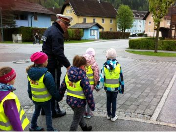Fußgängerführerschein im Kindergarten Neue Heimat