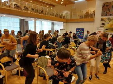 Bewegter Einstieg in den Nachmittag / Foto: Andrea Füreder AVOS