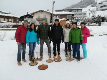 Auch Spaß muss sein „Stock heil“