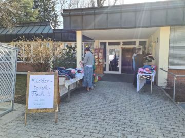 Kleidertauschtisch Kleidertauschtisch; Foto: Elisabeth Stabauer