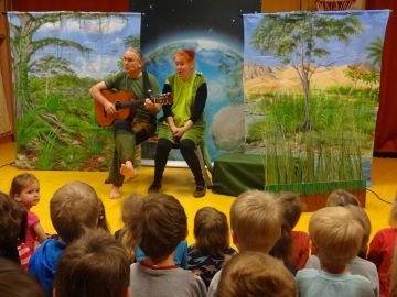 Wir singen das Freundschaftslied Foto: Sophie Billinger
